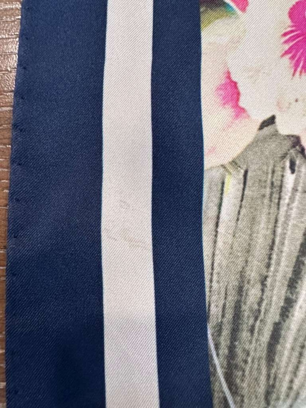 Unbranded Silk Scarf Floral Hand Rolled - Picture 9 of 10